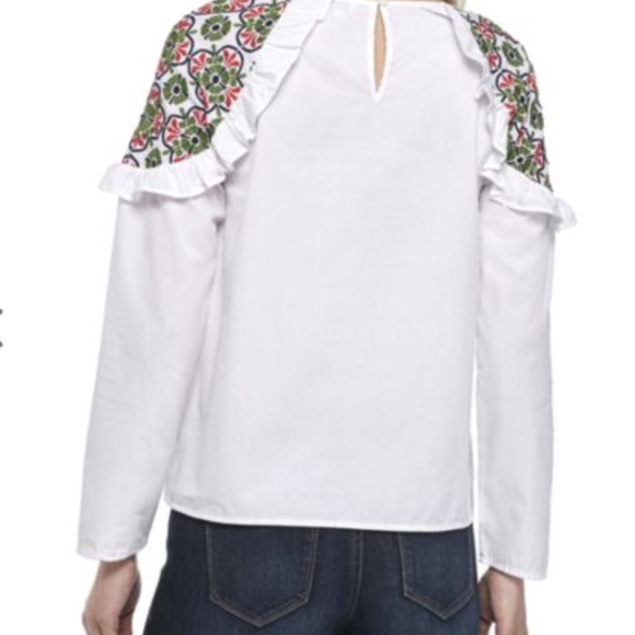 Crown and Ivy - Picture 2 of 2